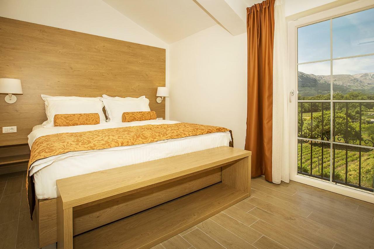 Residence Mediterraneo II Baška Exteriör bild