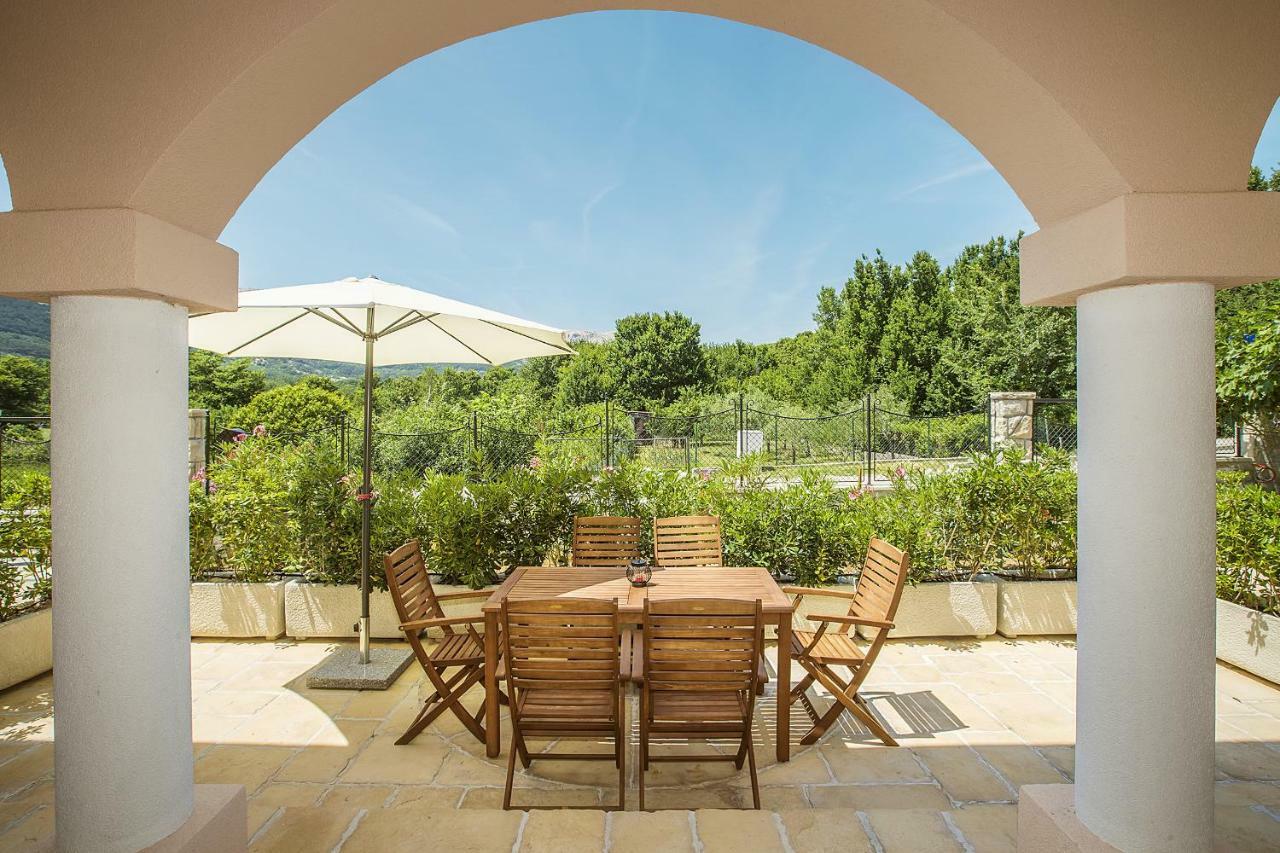 Residence Mediterraneo II Baška Exteriör bild